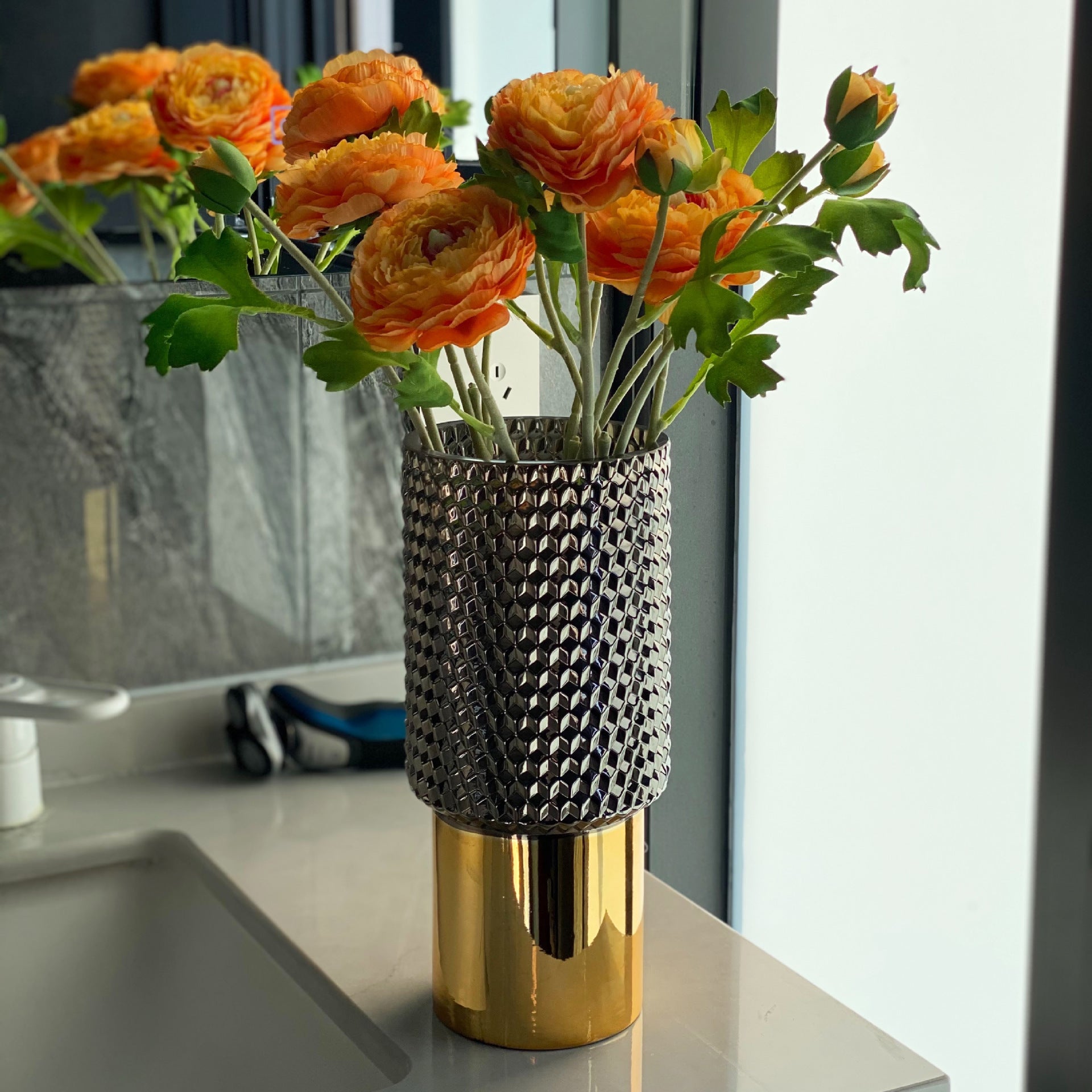 European Style Light Luxury Electroplated Golden Glass Vase Decoration - Seasonal Chic Variety